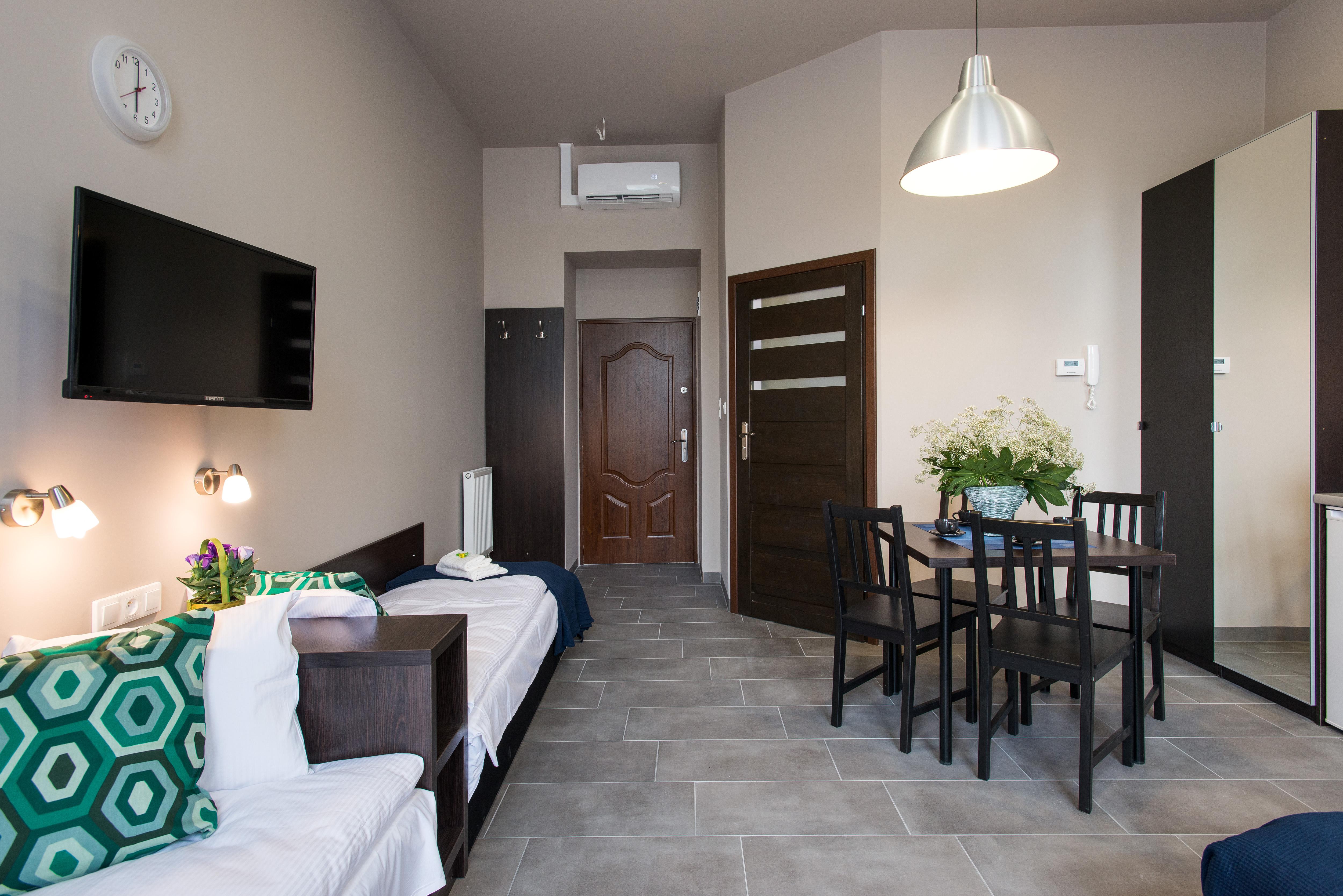 Happy Tower Aparthotel Krasków Εξωτερικό φωτογραφία