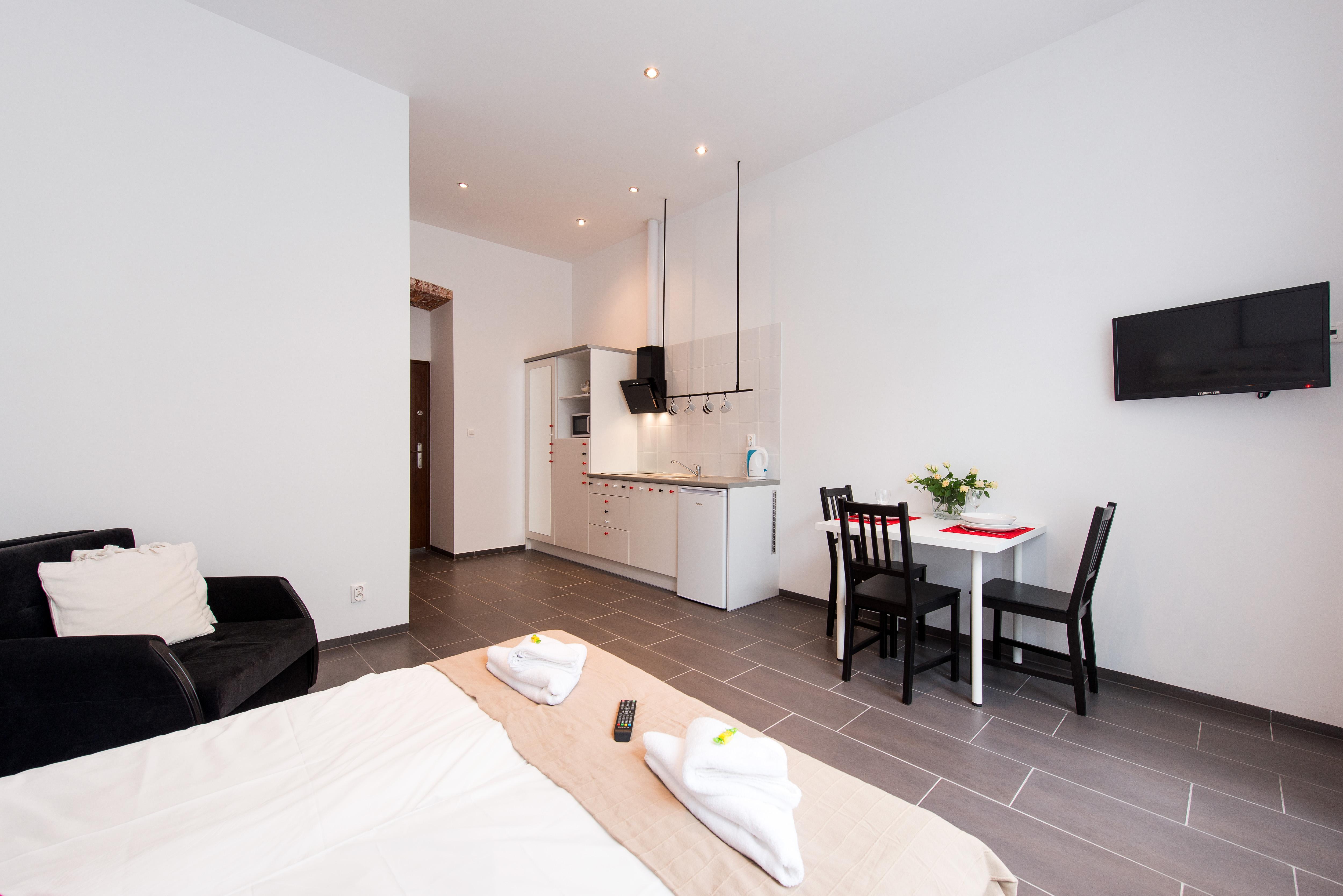 Happy Tower Aparthotel Krasków Εξωτερικό φωτογραφία
